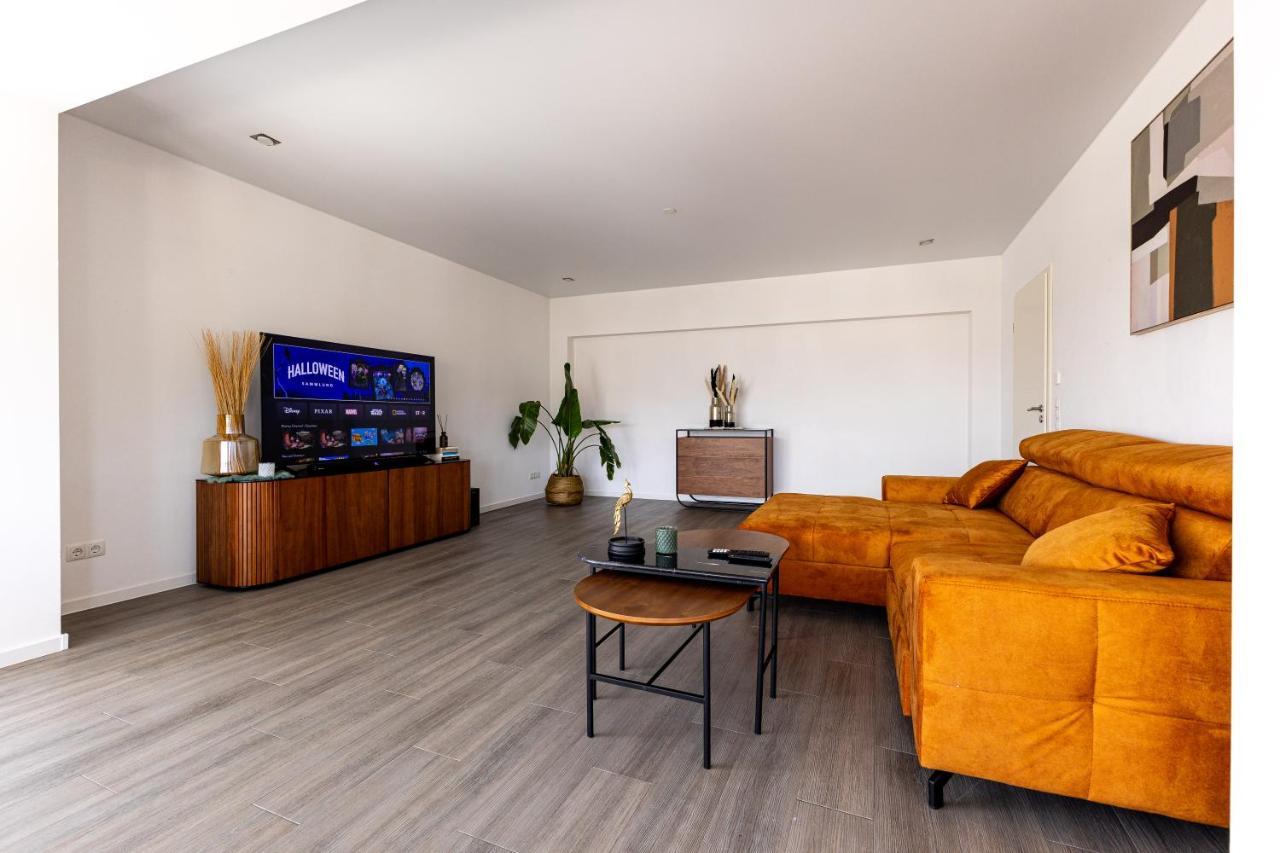 Design Apartment Zentral Fuer 6 In Andernach: Ausblick, Wifi, Kueche מראה חיצוני תמונה