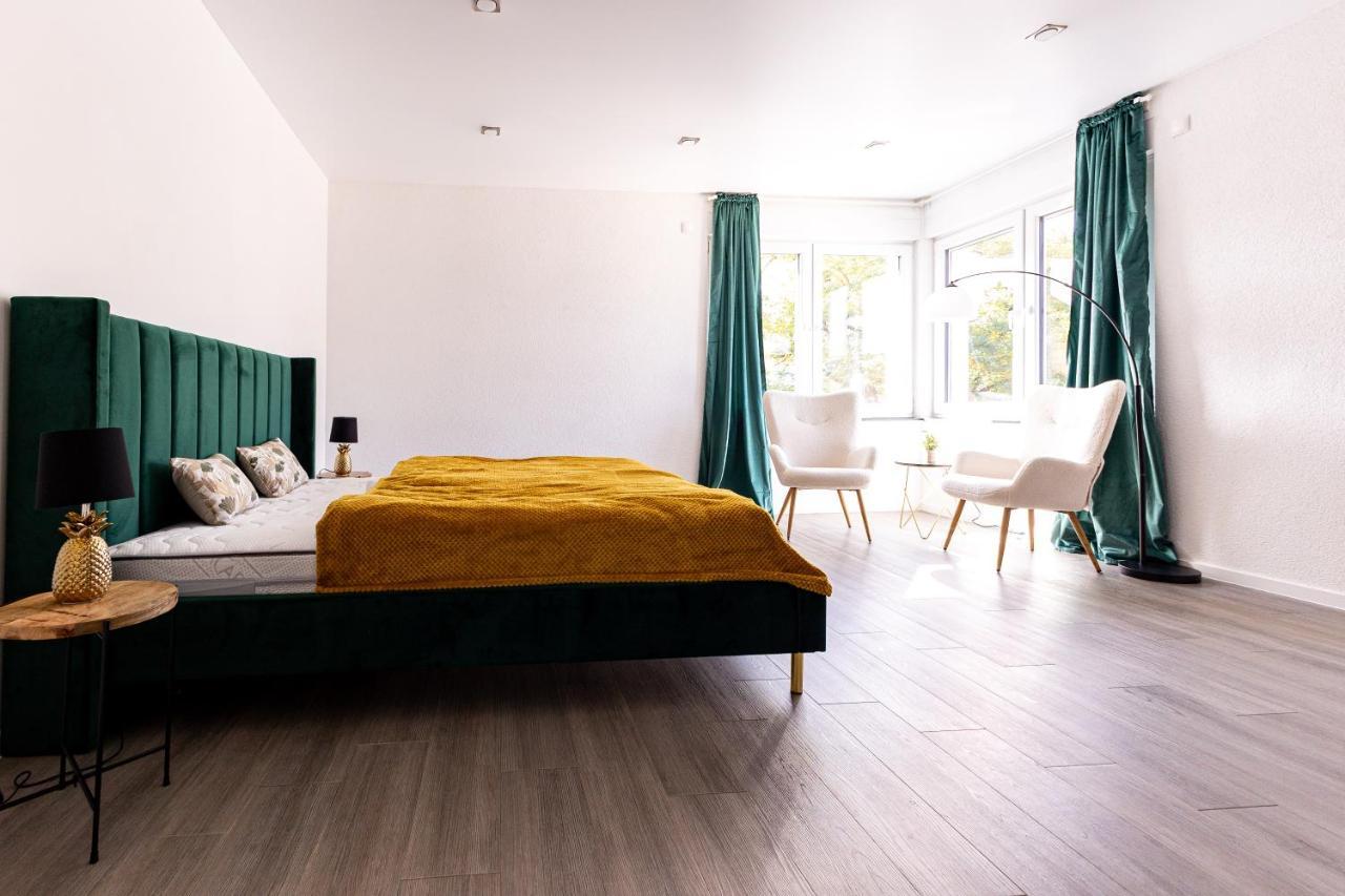 Design Apartment Zentral Fuer 6 In Andernach: Ausblick, Wifi, Kueche מראה חיצוני תמונה