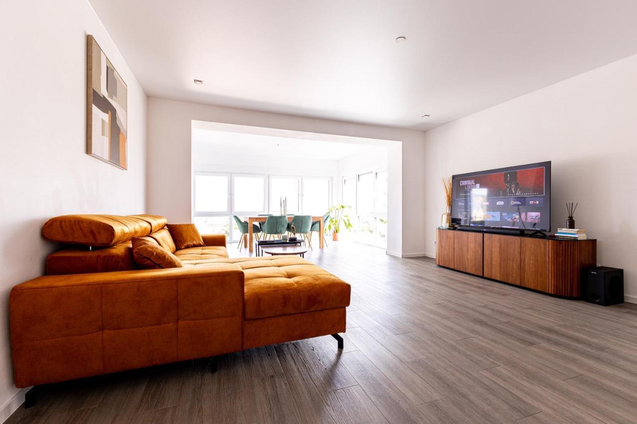 Design Apartment Zentral Fuer 6 In Andernach: Ausblick, Wifi, Kueche מראה חיצוני תמונה